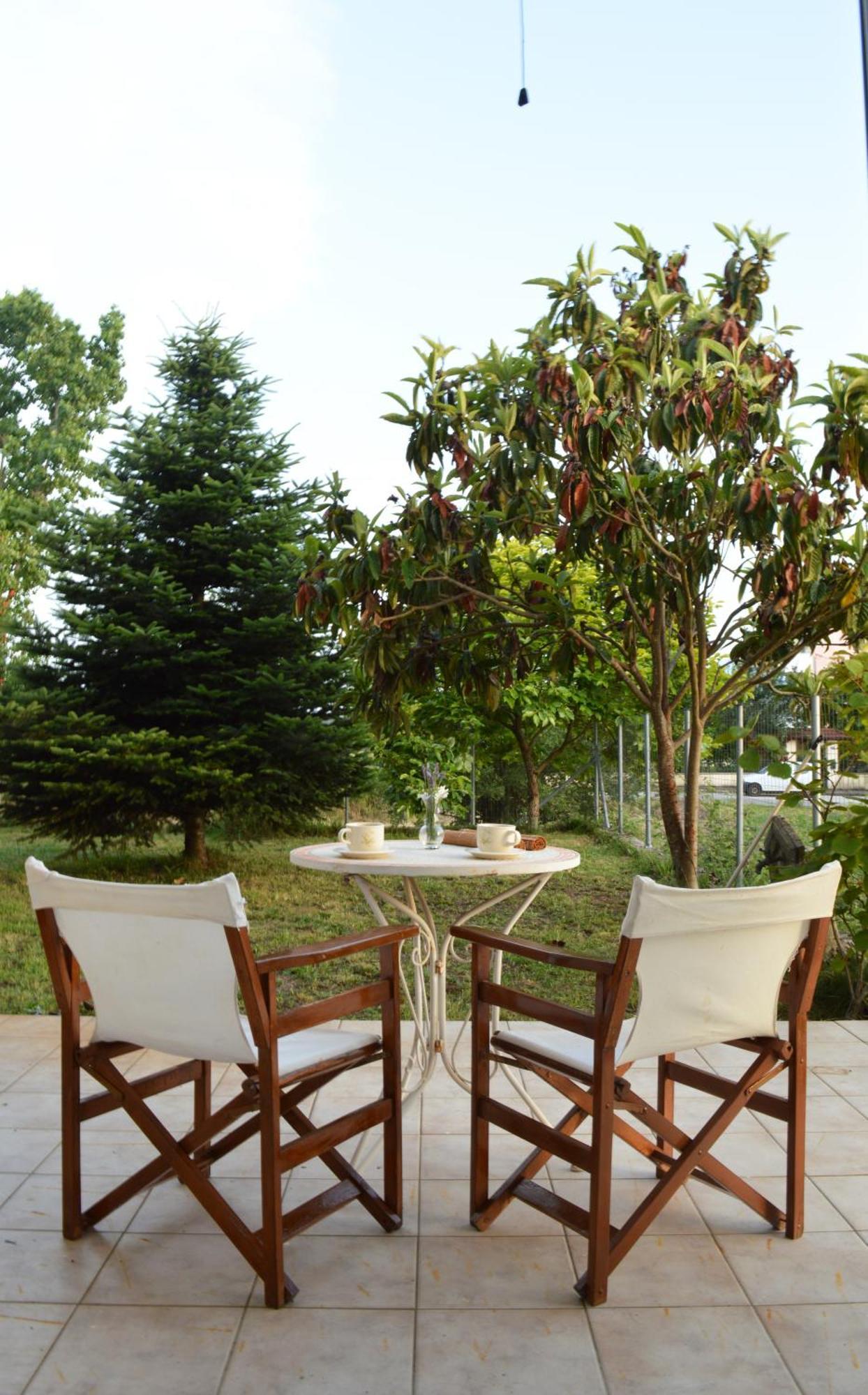Sunny Retreat With A Garden Terrace Private Room Ioannina Bagian luar foto